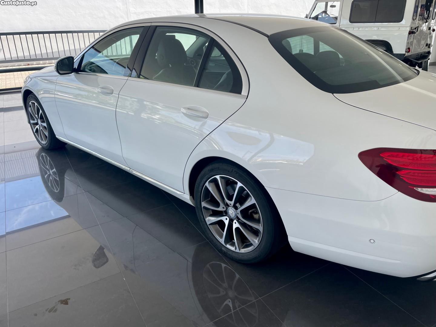 Mercedes-Benz E 350 e Exclusive - 16 foto 5
