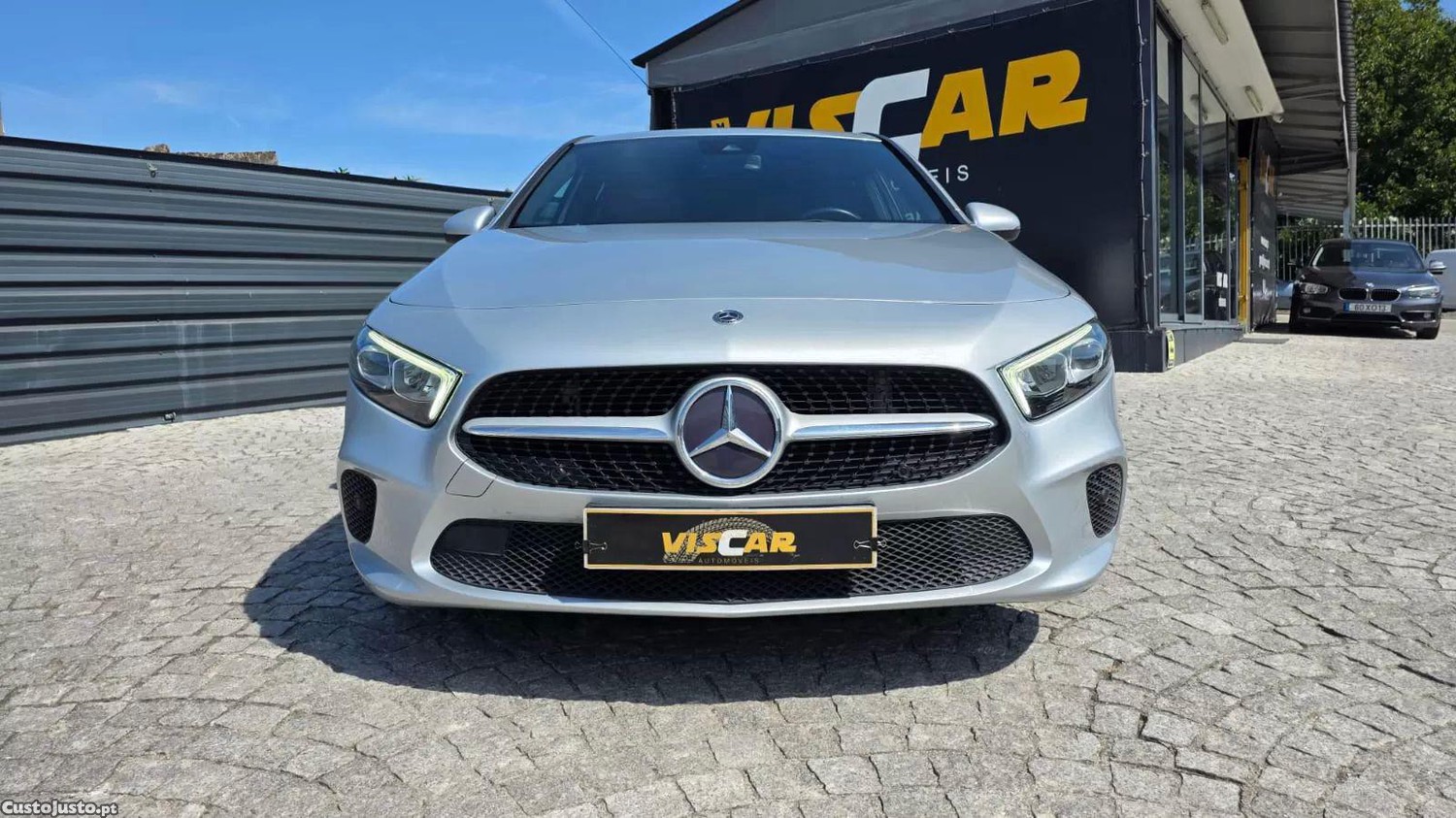 Mercedes-Benz A 180 D progressive aut. — fotografia 15