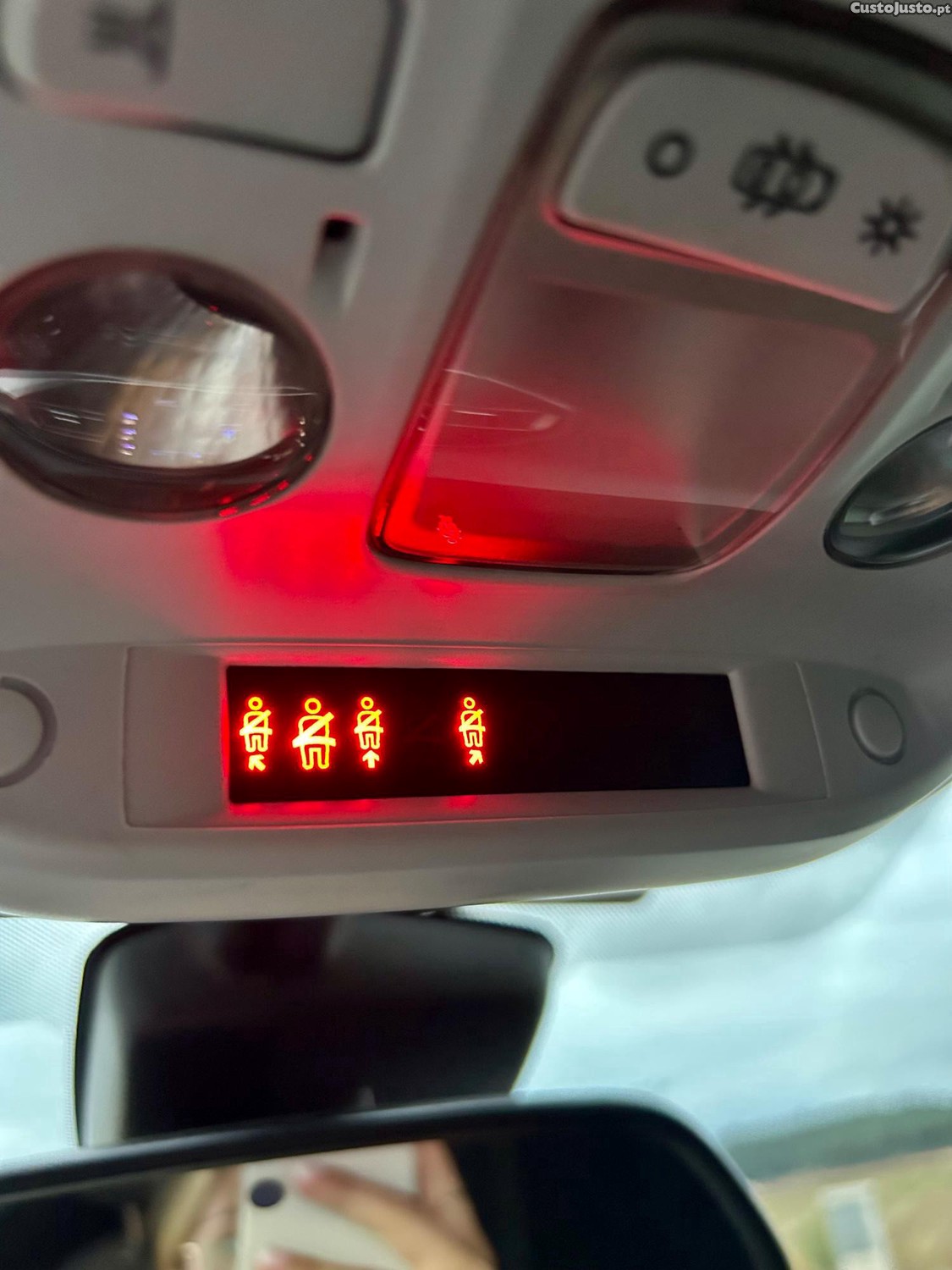Peugeot 308 BlueHDi Style — fotografia 5