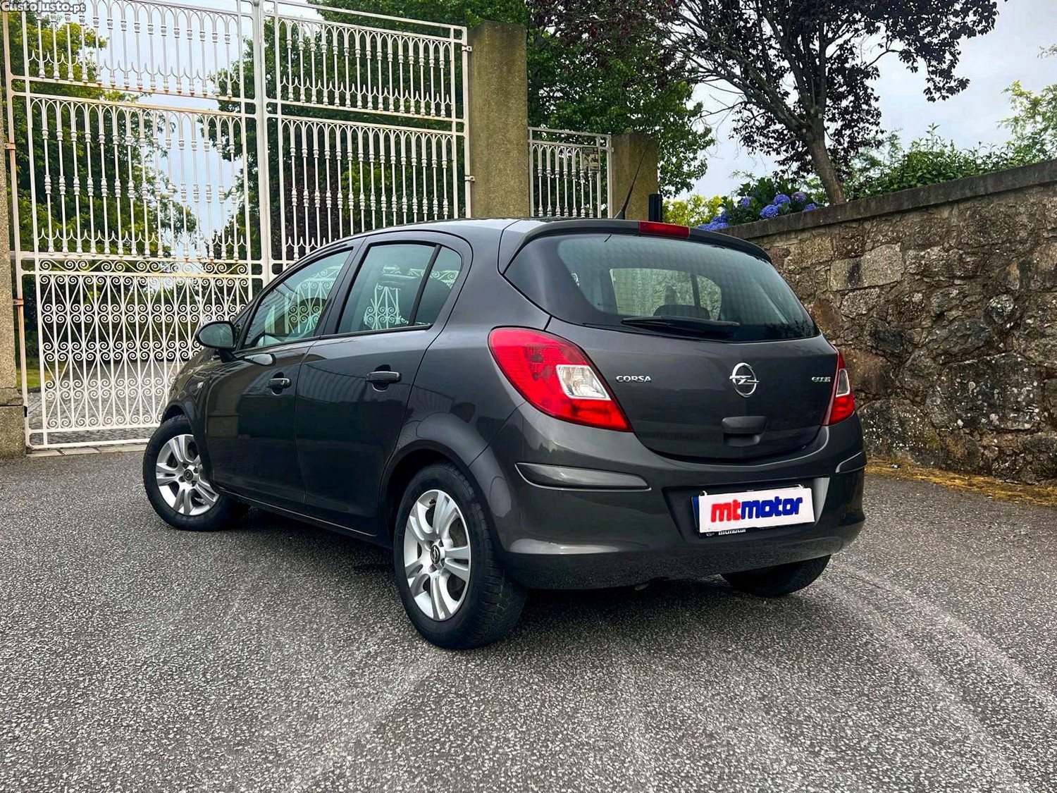 Opel Corsa 1.3 CDTI ECOFLEX — fotografia 9
