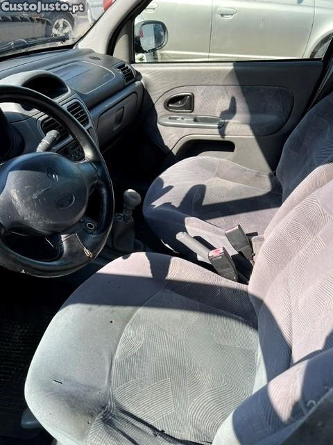 Renault Clio 1.2 — fotografia 3