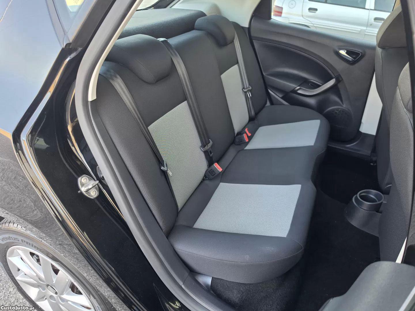 SEAT Ibiza 1.4 tdi reference — fotografia 18