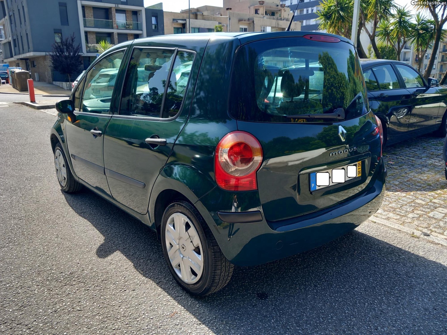 Renault Modus 1.2 Confort — fotografia 14