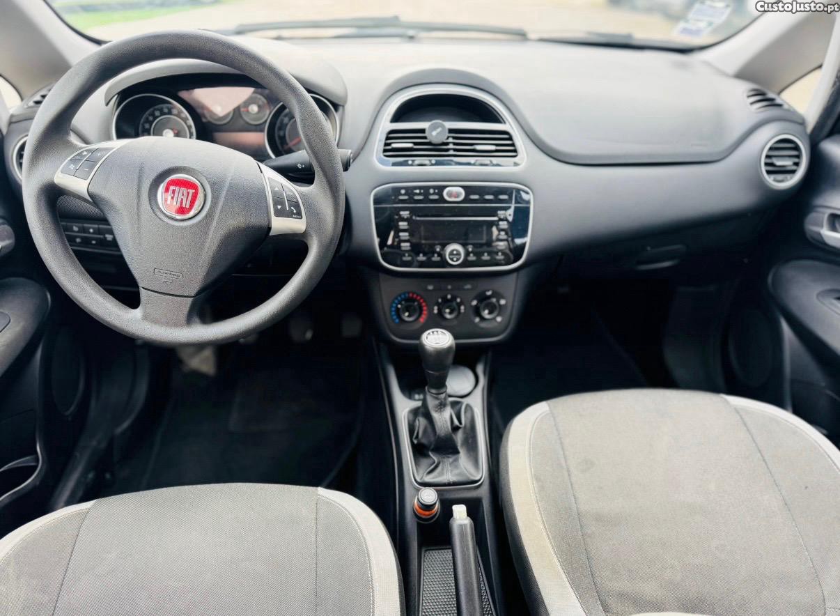 Fiat Punto multijet 1.3 — fotografia 2