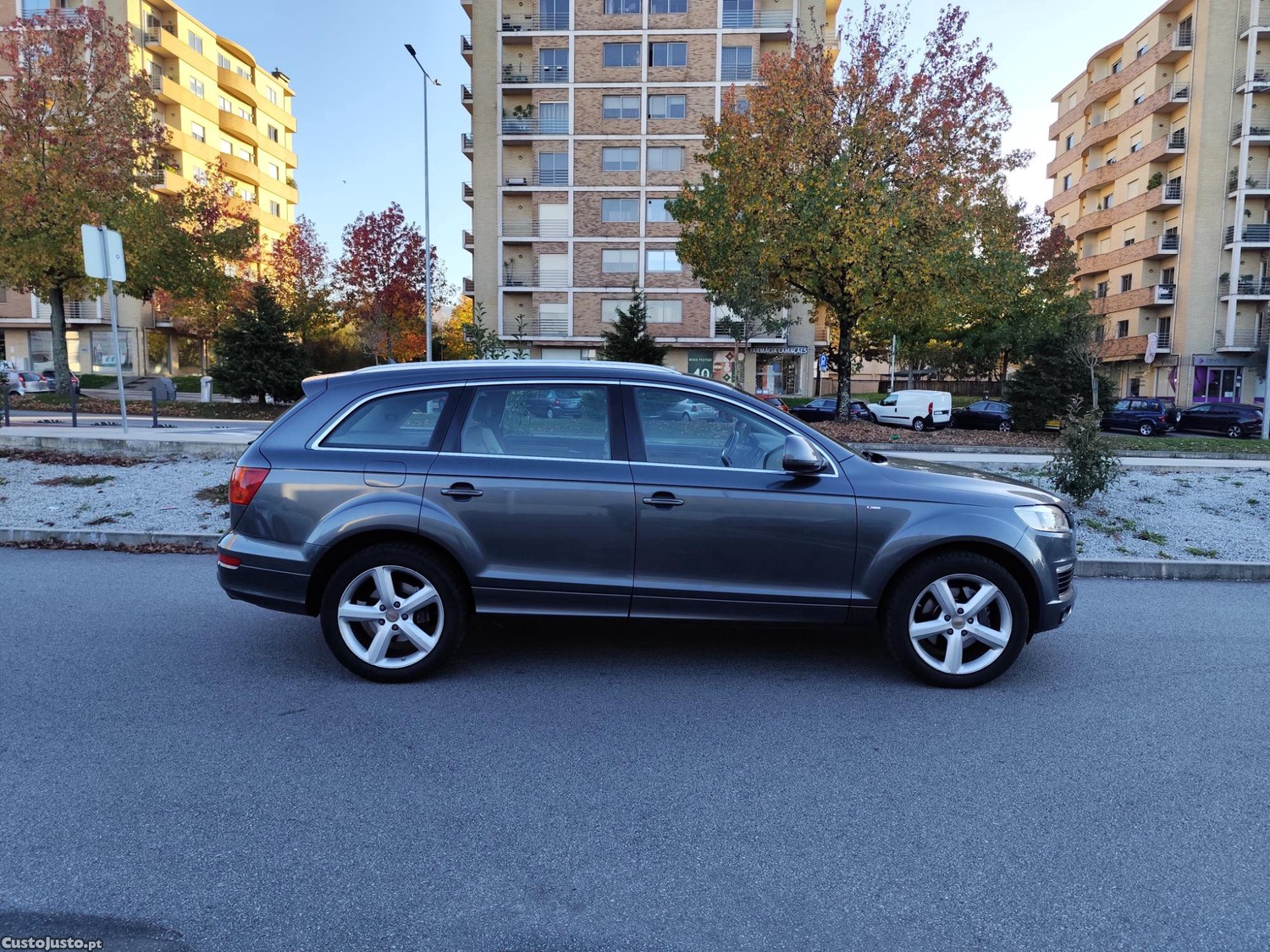 Audi Q7 3.0 TDI quattro 7 lugares — fotografia 9