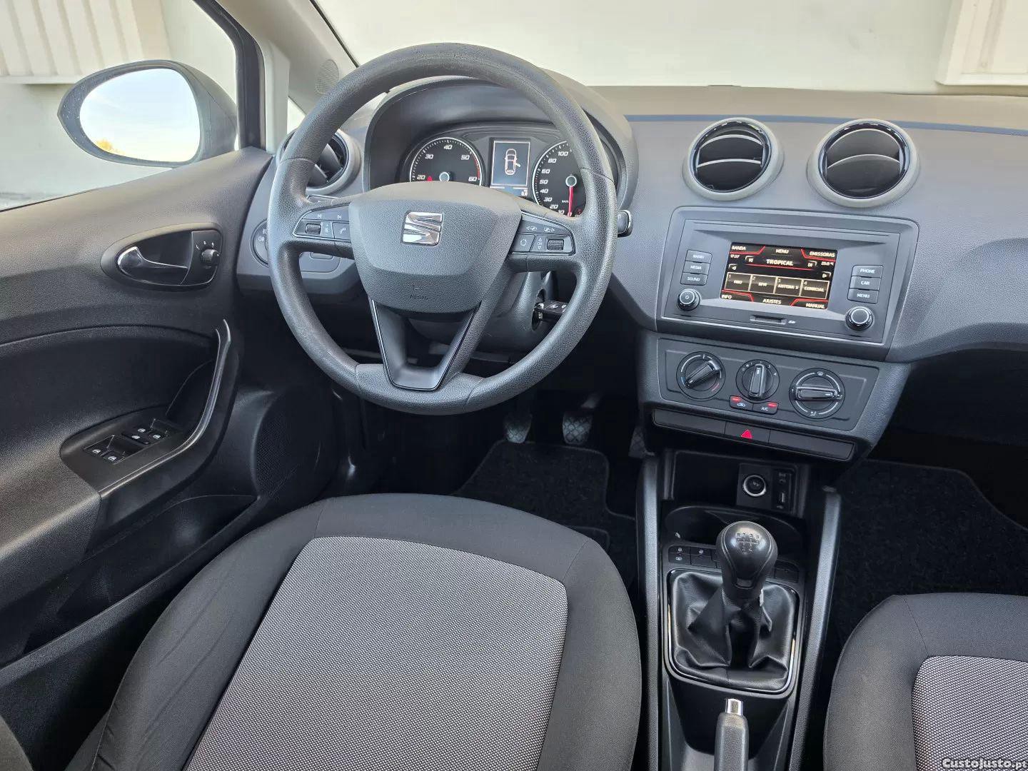 SEAT Ibiza 1.4 tdi reference — fotografia 9