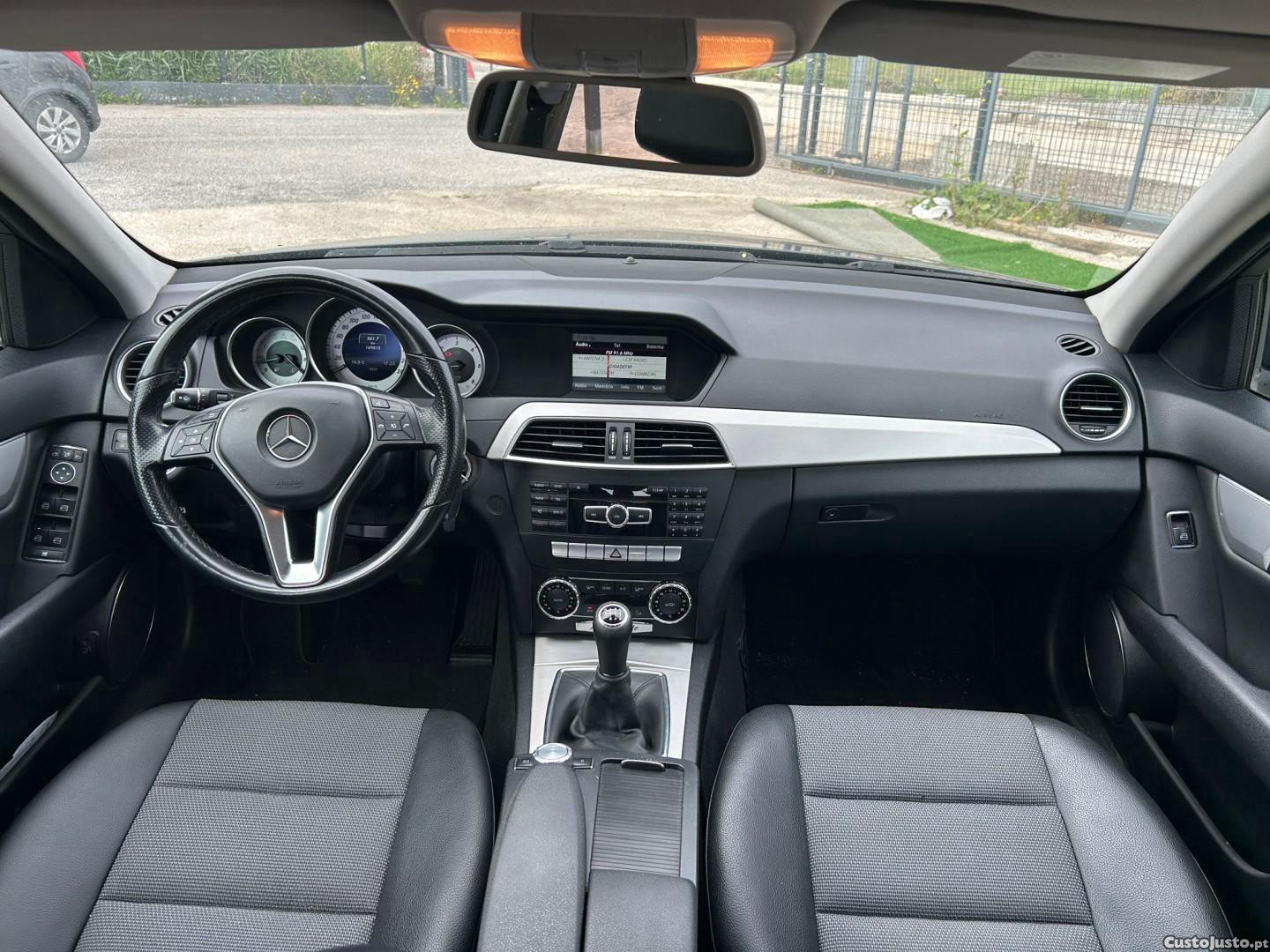 Mercedes-Benz C 220 CDi Avantgarde BE — fotografia 9