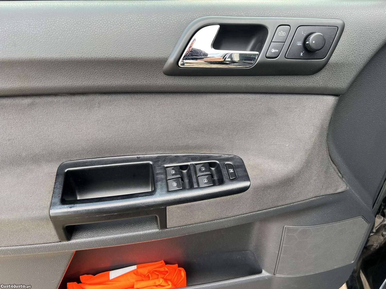 Volkswagen Polo 1.2 AC SPORTLINE140.000km — fotografia 5