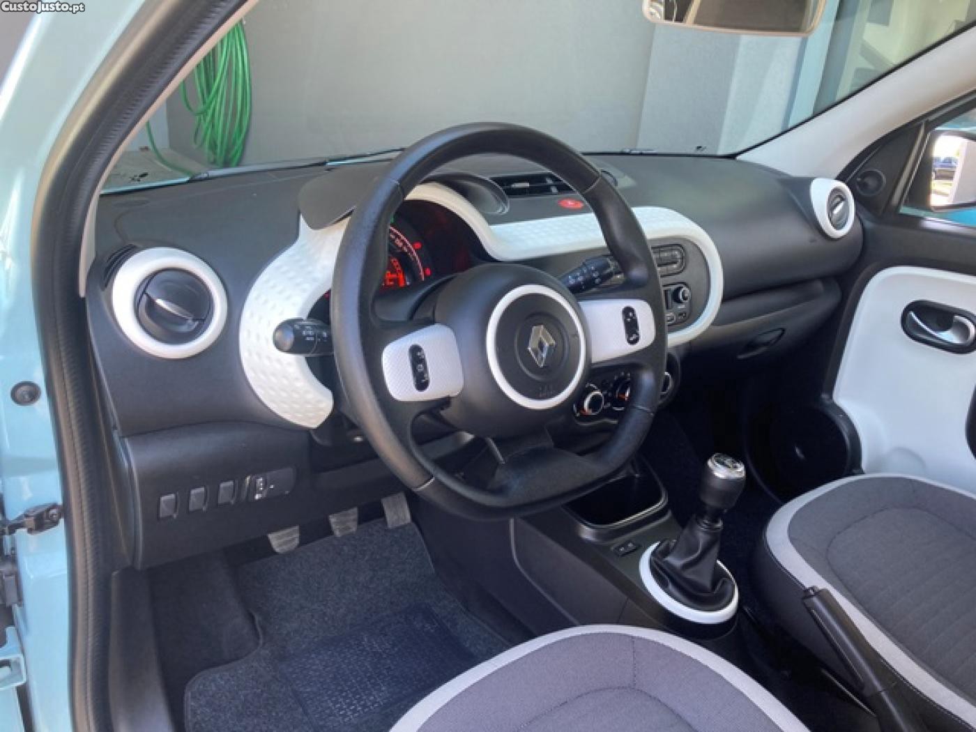 Renault Twingo SCe 75 LIMITED — fotografia 16