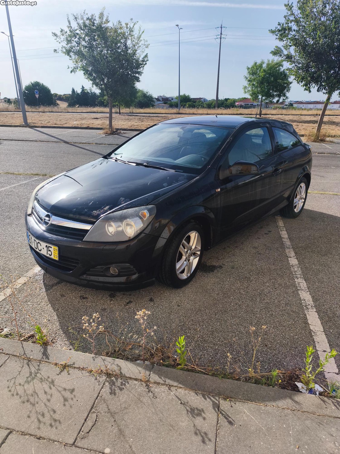 Opel Astra GTC 1.7 — fotografia 4