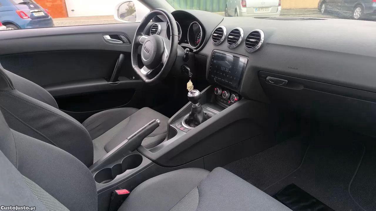 Audi TT 1.8 tfsi — fotografia 5