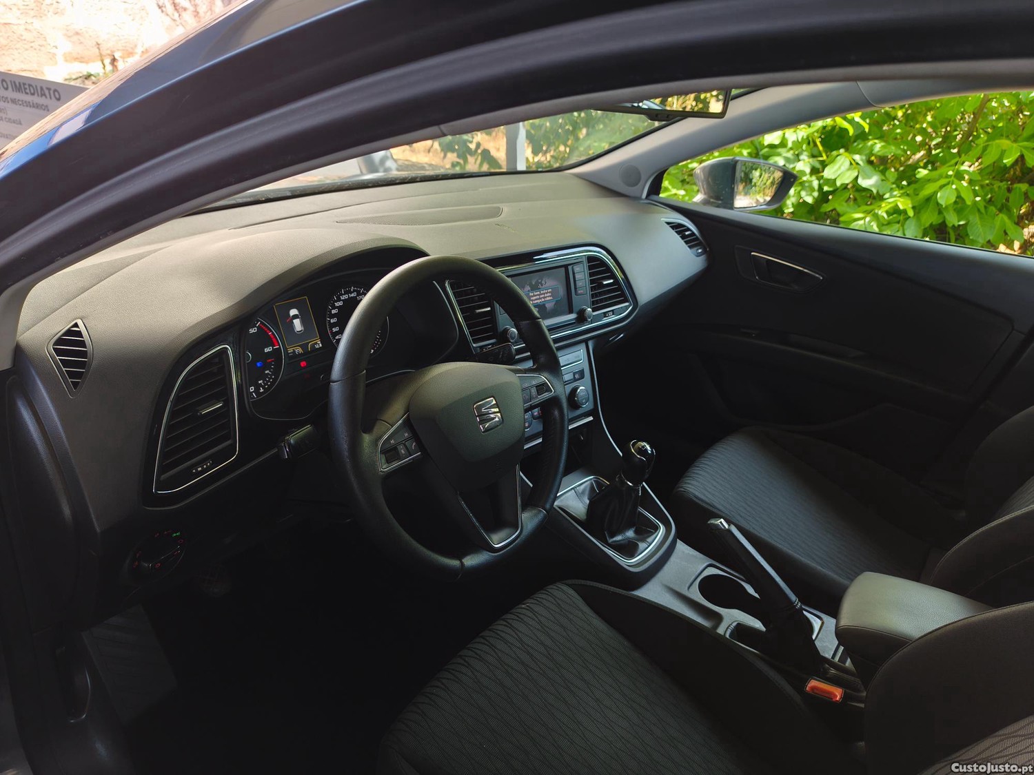 SEAT Leon 1.6 TDI Style — fotografia 4