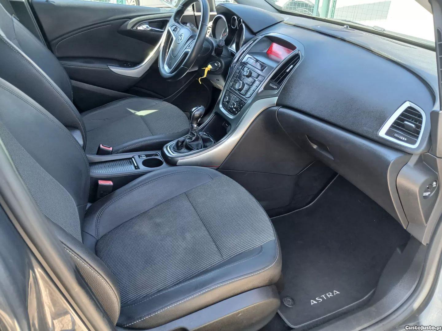 Opel Astra 1.3 cdti cosmo s/s 106g — fotografia 5