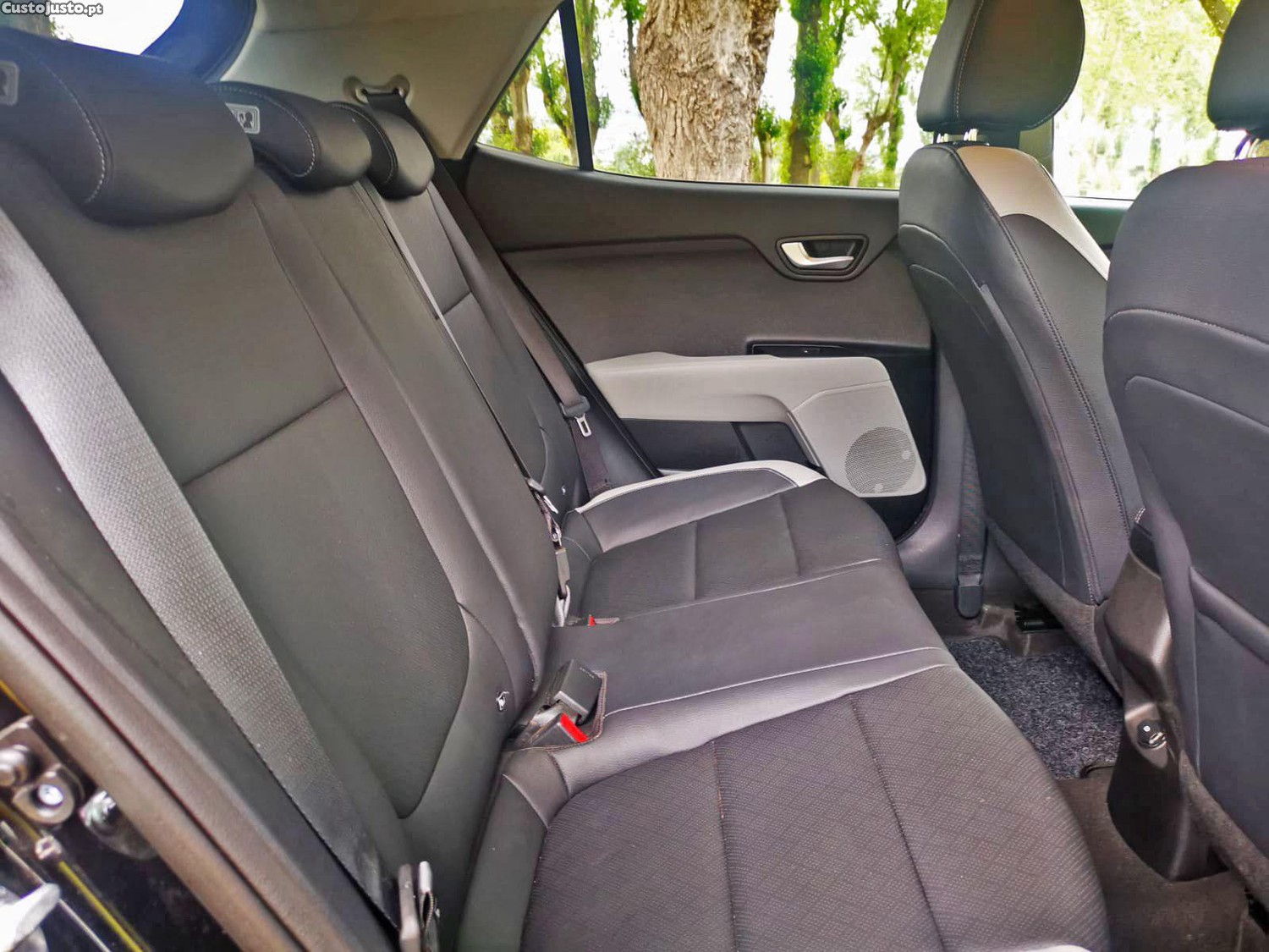 Kia Stonic 1.0 T-GDI TX — fotografia 3