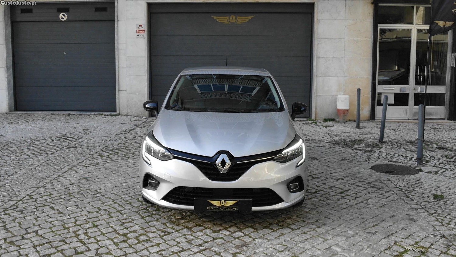Renault Clio 1.0 TCe Limited — fotografia 23