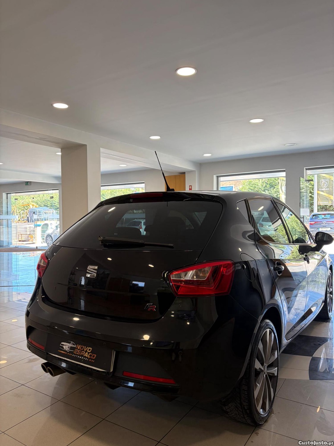 SEAT Ibiza 1.4 TDi FR — fotografia 10