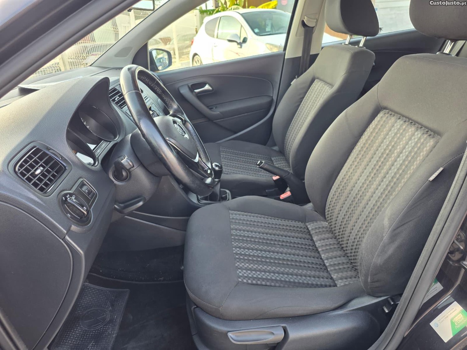 Volkswagen Polo 1.0 Trendline — fotografia 3