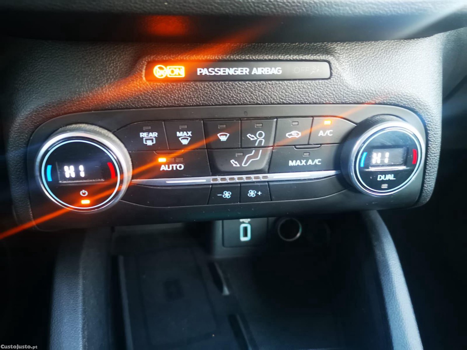 Ford Focus SW 1.5 TDCi EcoBlue ST-Line — fotografia 5