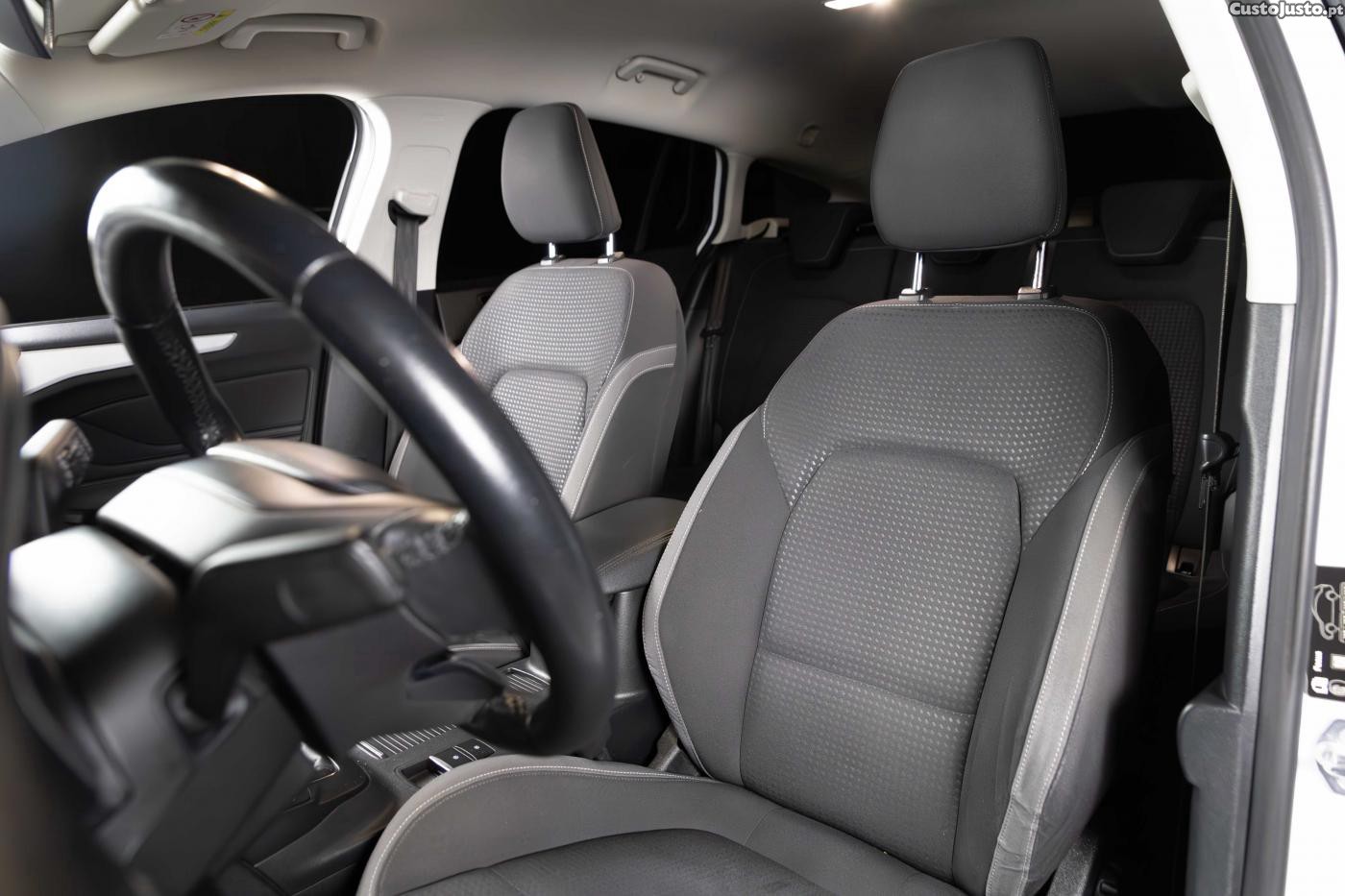 Ford Focus 1.5 TDCi Titanium — fotografia 19