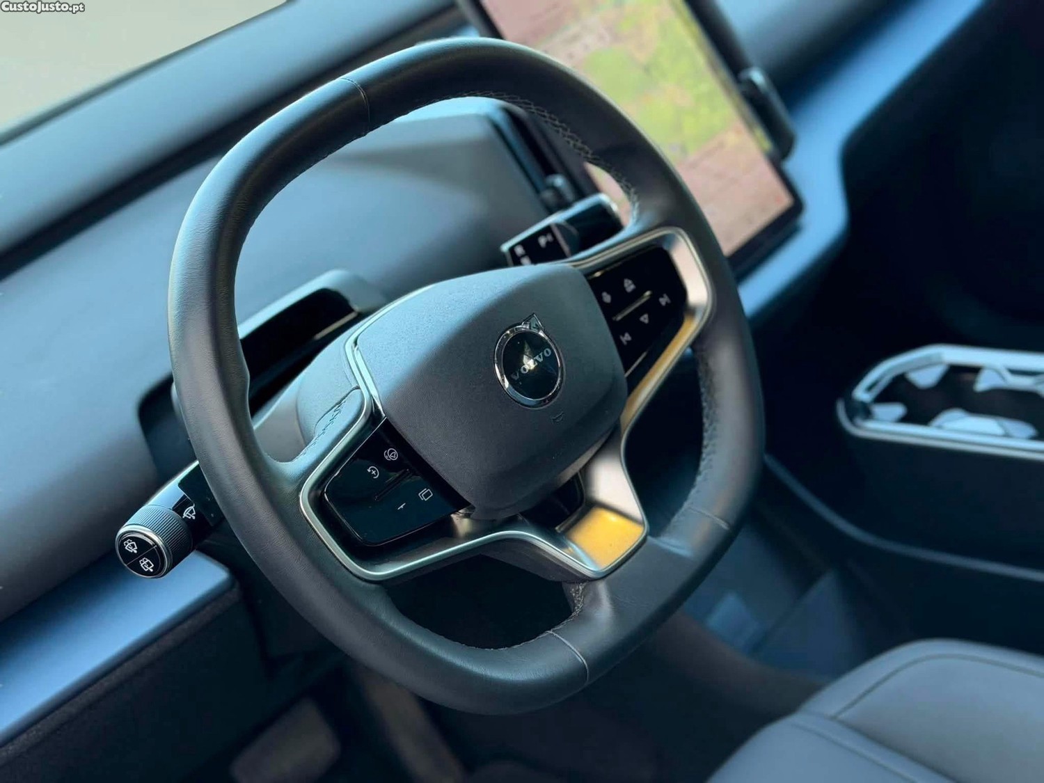 Volvo EX 30 69 kWh Single Motor Extended Range Core — fotografia 9