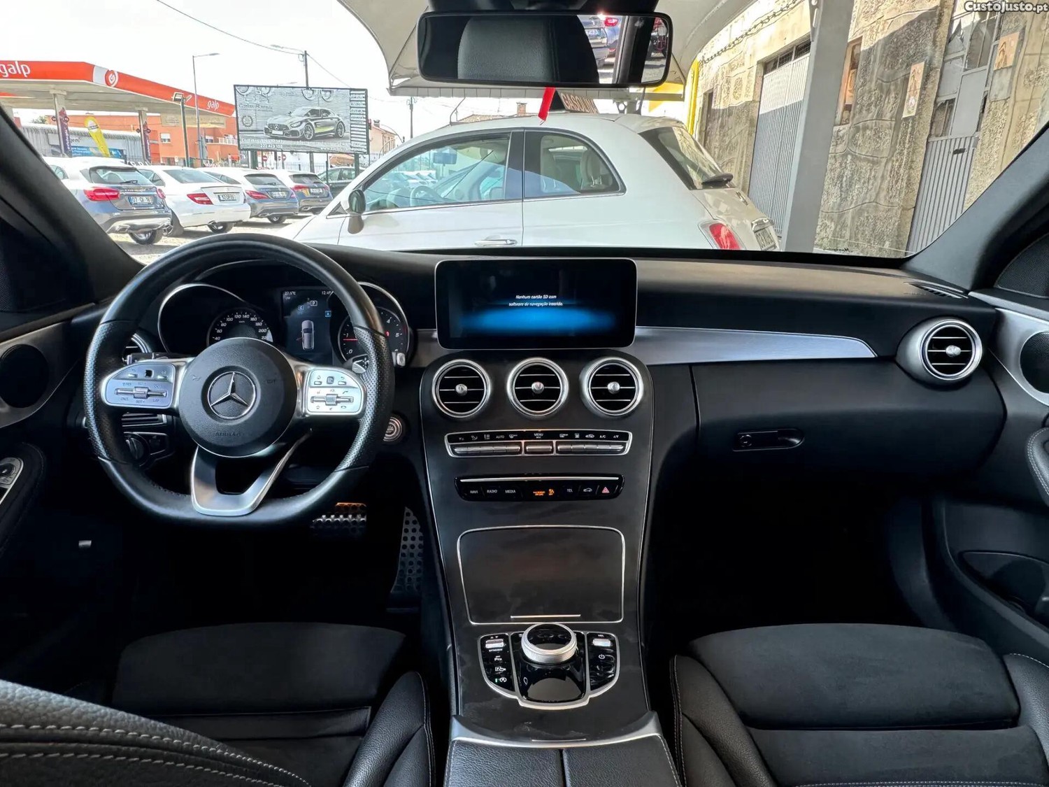 Mercedes-Benz C 200 d AMG Line Aut. — fotografia 5