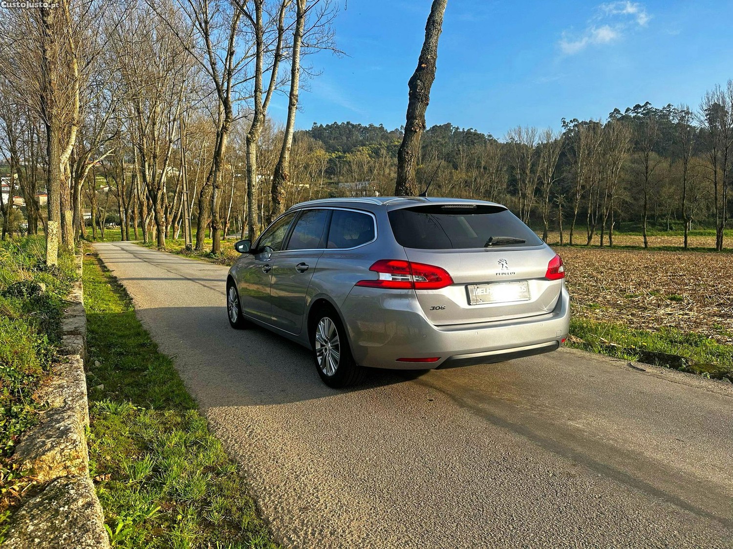 Peugeot 308 SW 1.5 BlueHDi Allure Pack EAT8 — fotografia 15
