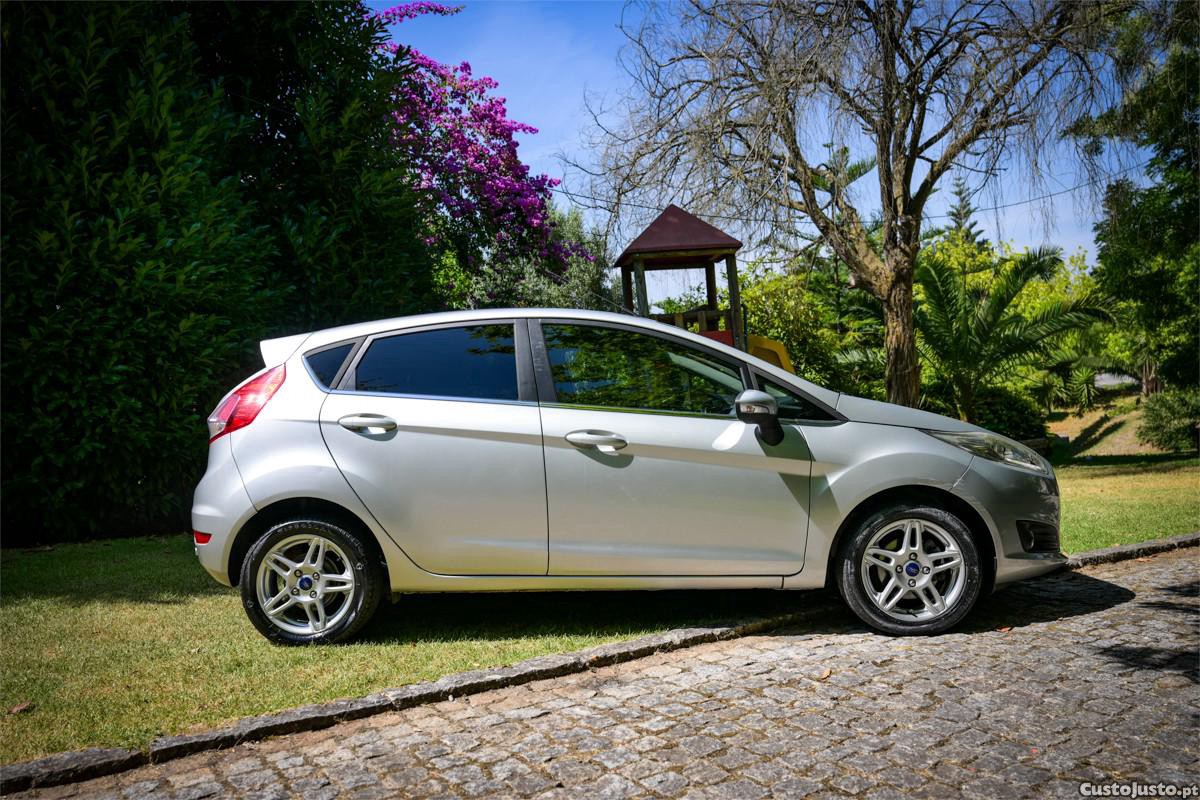 Ford Fiesta 1.0 Ti-VCT Titanium — fotografia 19