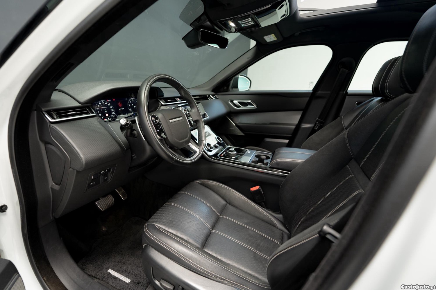 Land Rover Range Rover Velar P300 R-Dynamic — fotografia 12