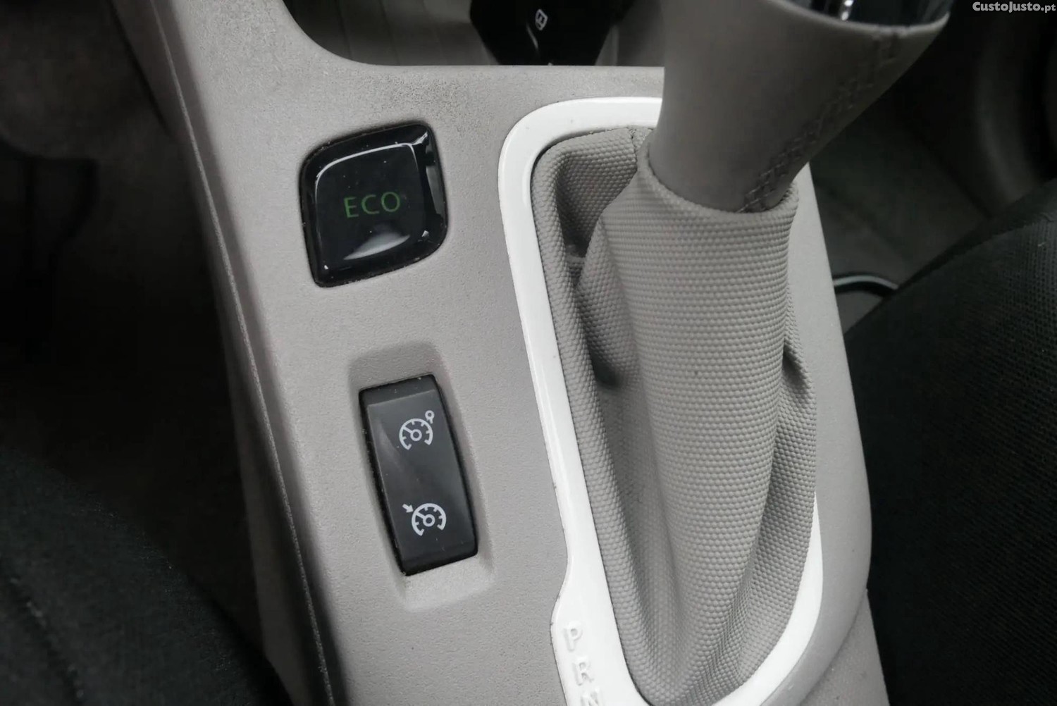 Renault Zoe 40 R75 LIFE (BATERIAS PROPRIAS) — fotografia 4