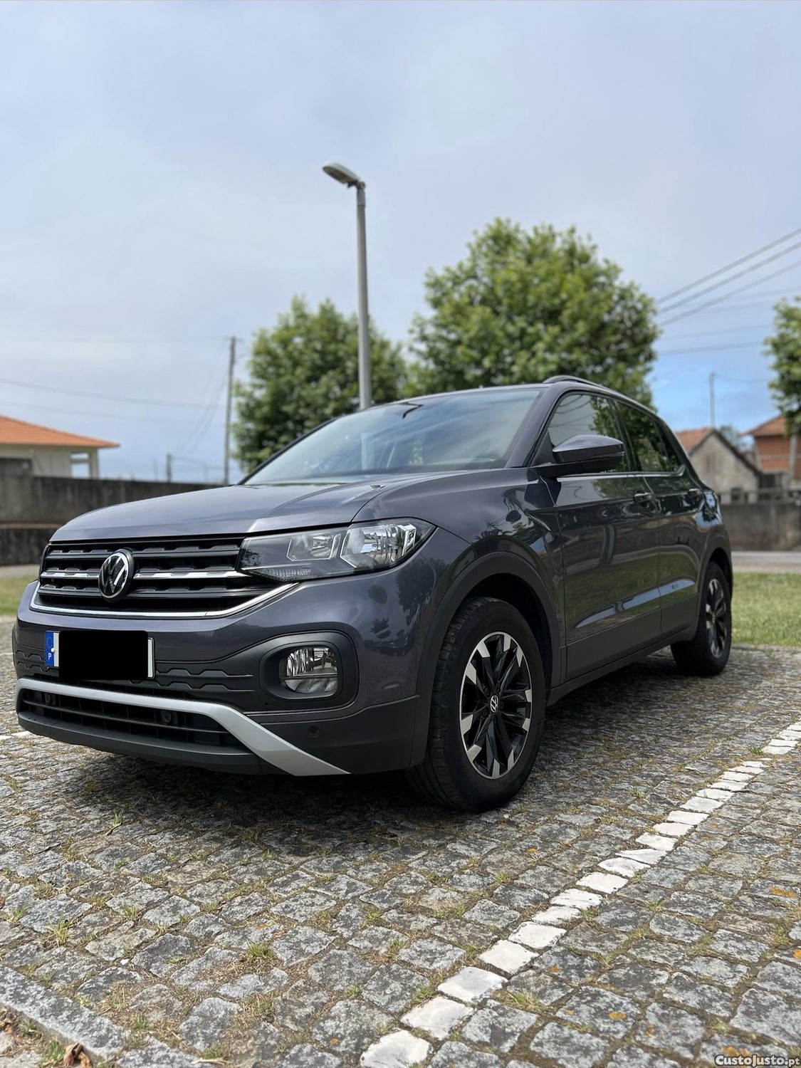 Volkswagen T-Cross 1.0 TSI LIFE — fotografia 2