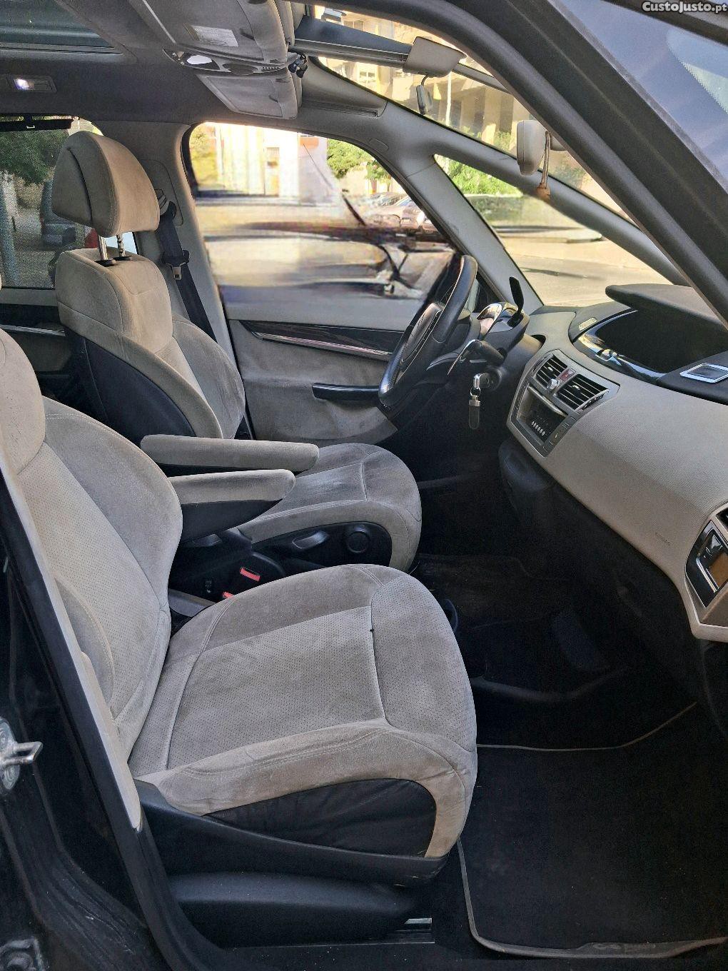 Citroën C4 Grand Picasso 2.0 Hdi Exclusive Automática 7 Lugares Panorâmica 2007 — fotografia 3