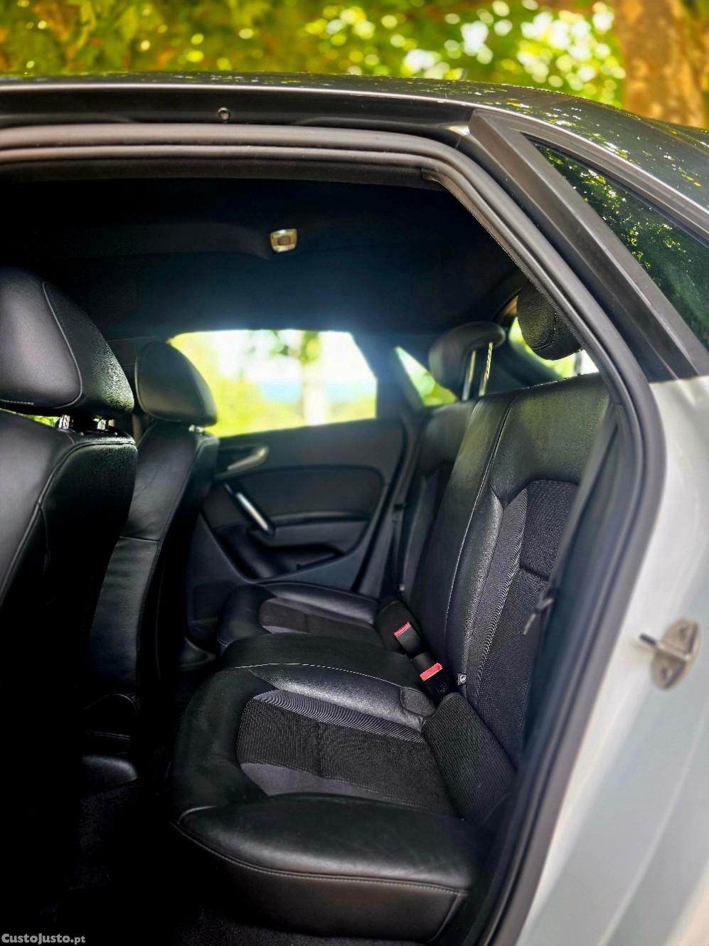 Audi A1 Sportback 1.6 TDi S-line — fotografia 5