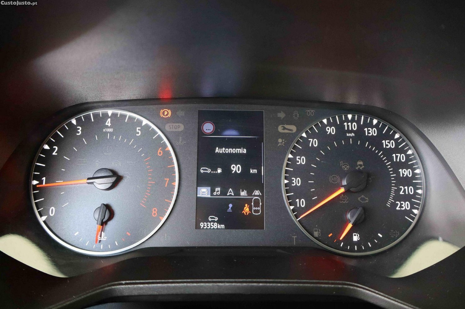 Renault Clio 1.0 TCe Evolution Bi-Fuel — fotografia 4
