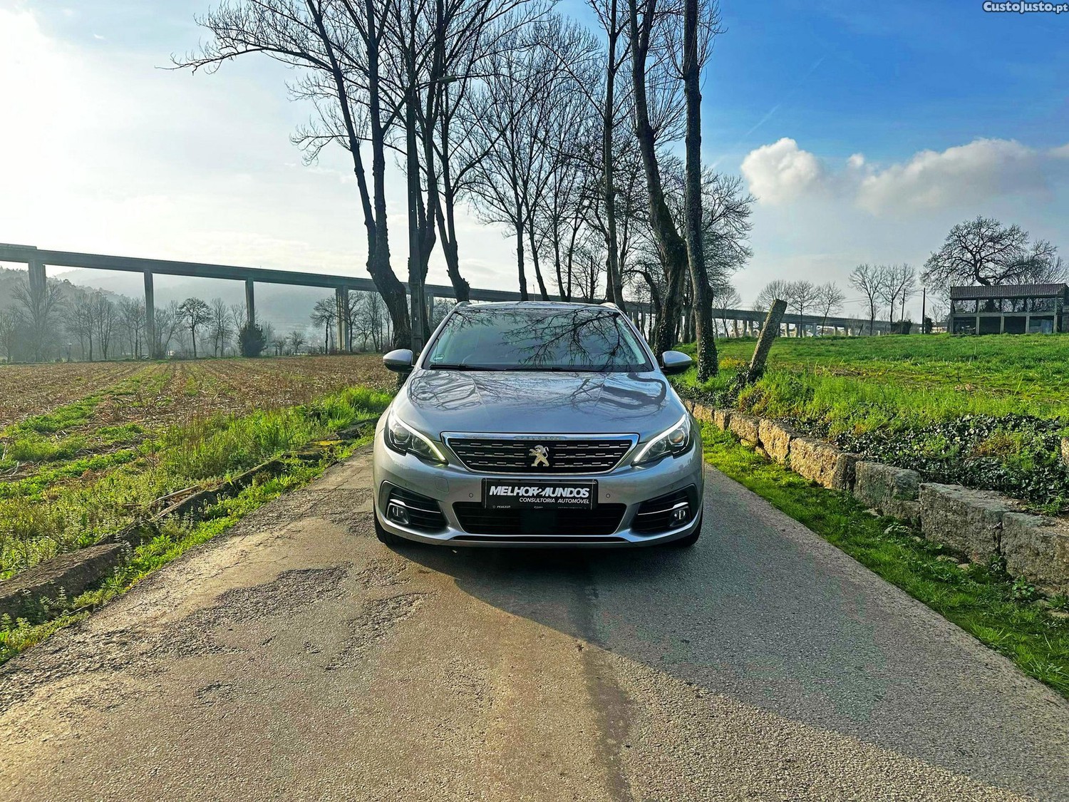 Peugeot 308 SW 1.5 BlueHDi Allure Pack EAT8 — fotografia 8