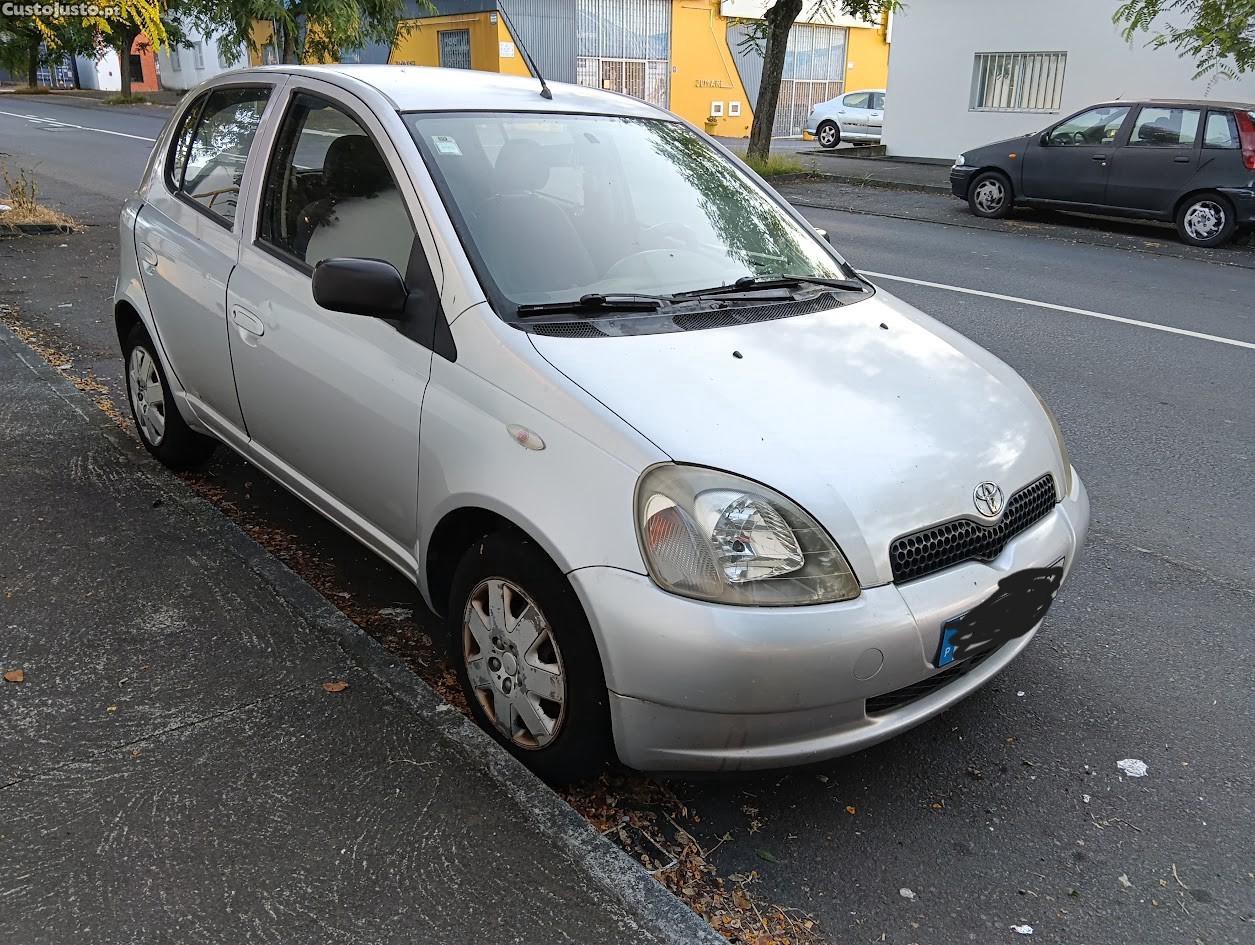 Toyota Yaris VVT-I — fotografia 4