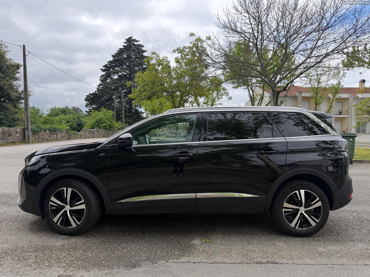 Peugeot 5008 GT 1.2 PureTech 130cv EAT8 | 7 Lugares | 24.716 km | Como Nova | Revisão Oficial . — fotografia 5