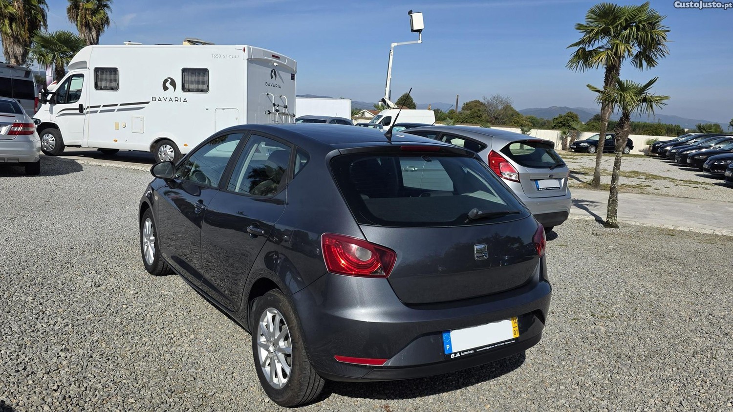 SEAT Ibiza 1.2 12V 70cv — fotografia 11