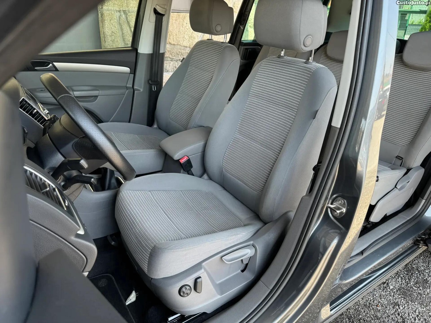 SEAT Alhambra 2.0 TDi Reference Eco. — fotografia 10