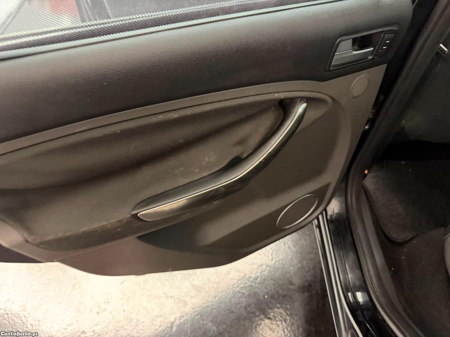 Ford C-Max 1.6 TDCI 5L — fotografia 3