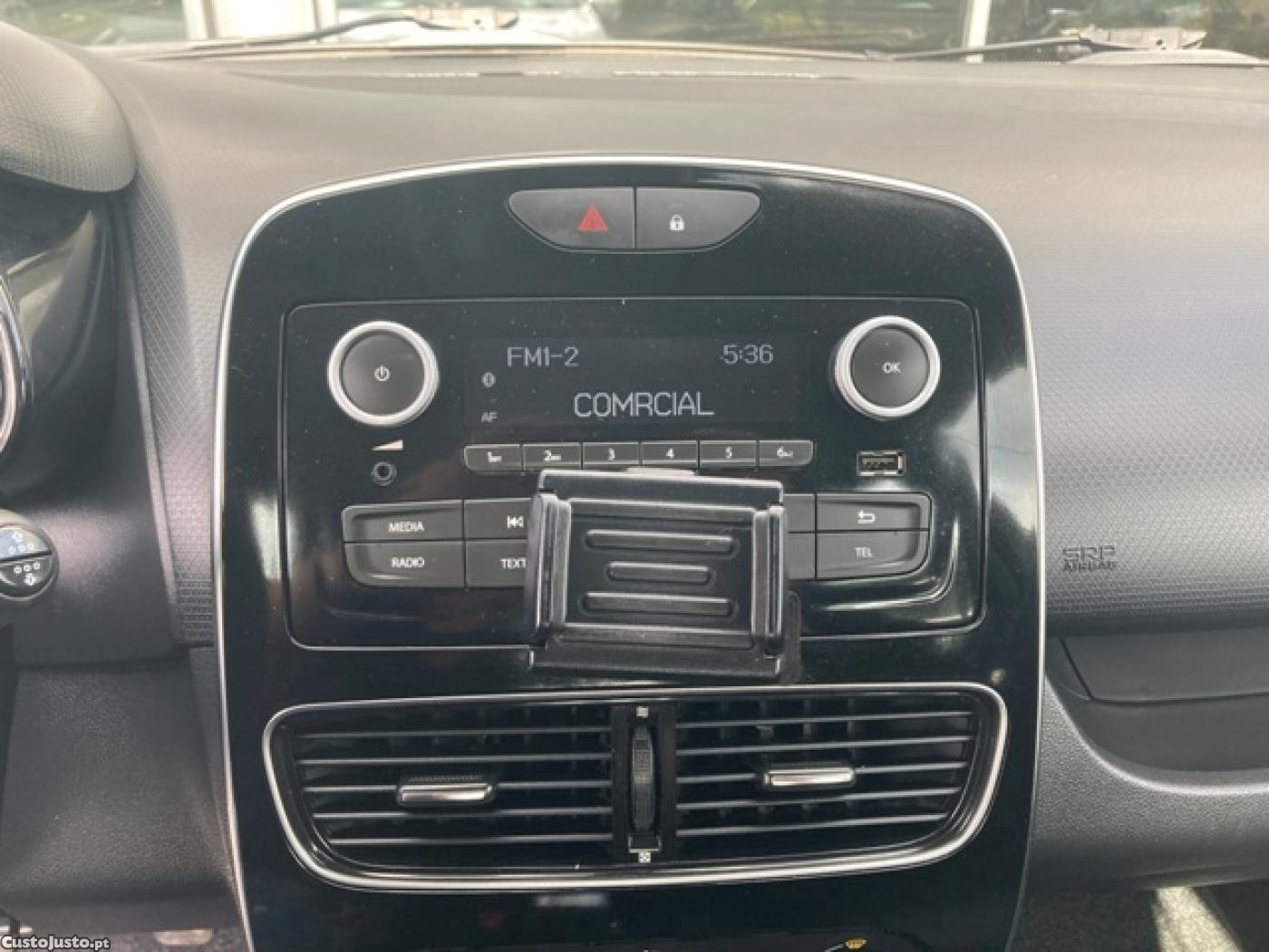 Renault Clio 1.5 dCi Zen — fotografia 11