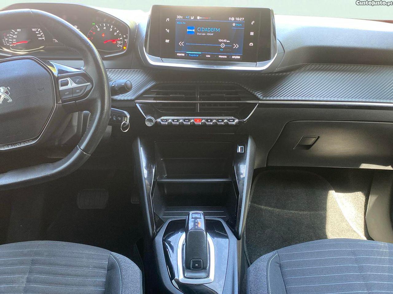 Peugeot 208 PureTech 100 EAT8 Allure Pack — fotografia 12