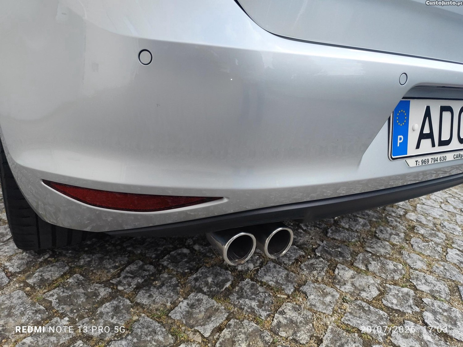 Volkswagen Golf 2.0 TDi GTD — fotografia 7