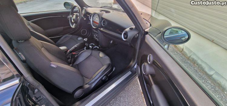 MINI Cooper d — fotografia 4