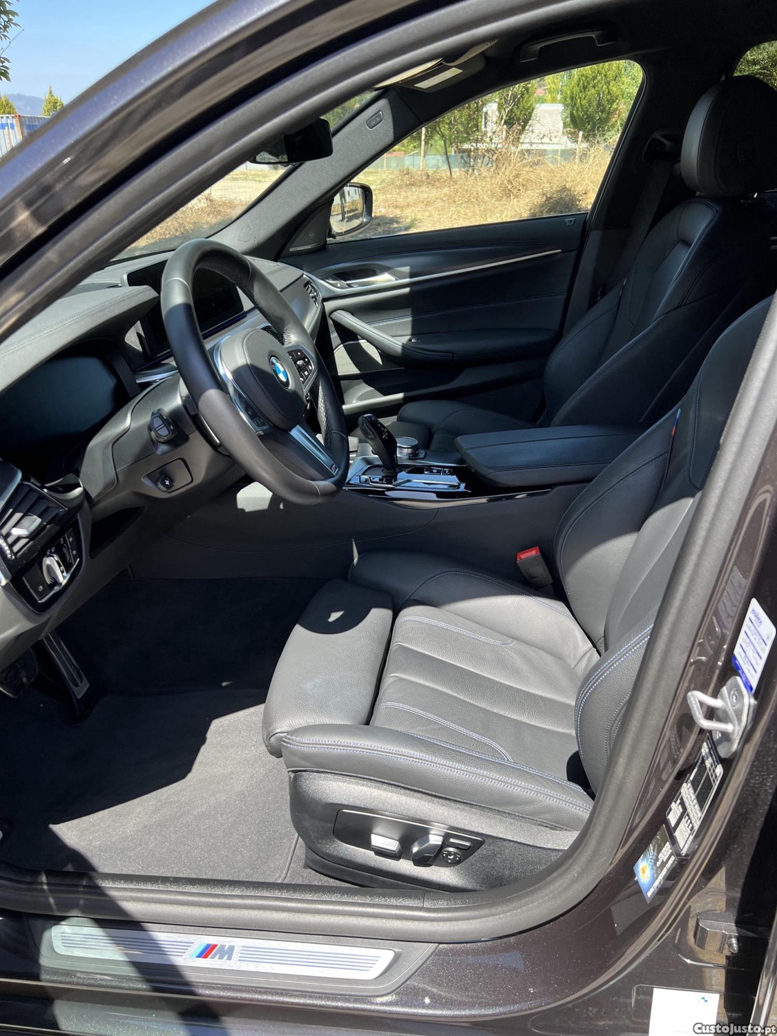 BMW 520 D Pack M AUTO — fotografia 9