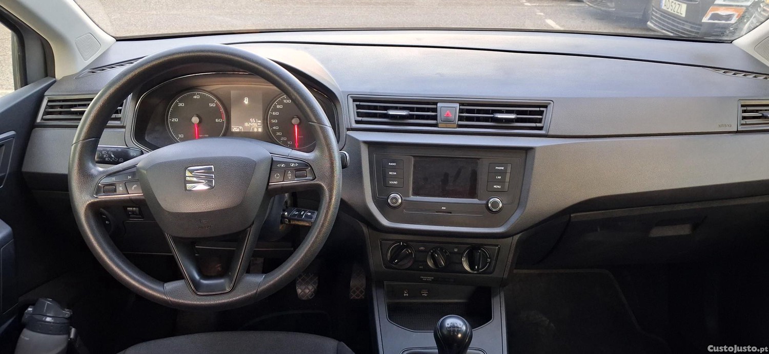 Seat Ibiza 1.6 TDI — photo 3