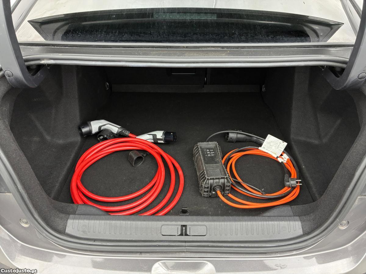 Citroën e-C4 50 kWh Shine — fotografia 3