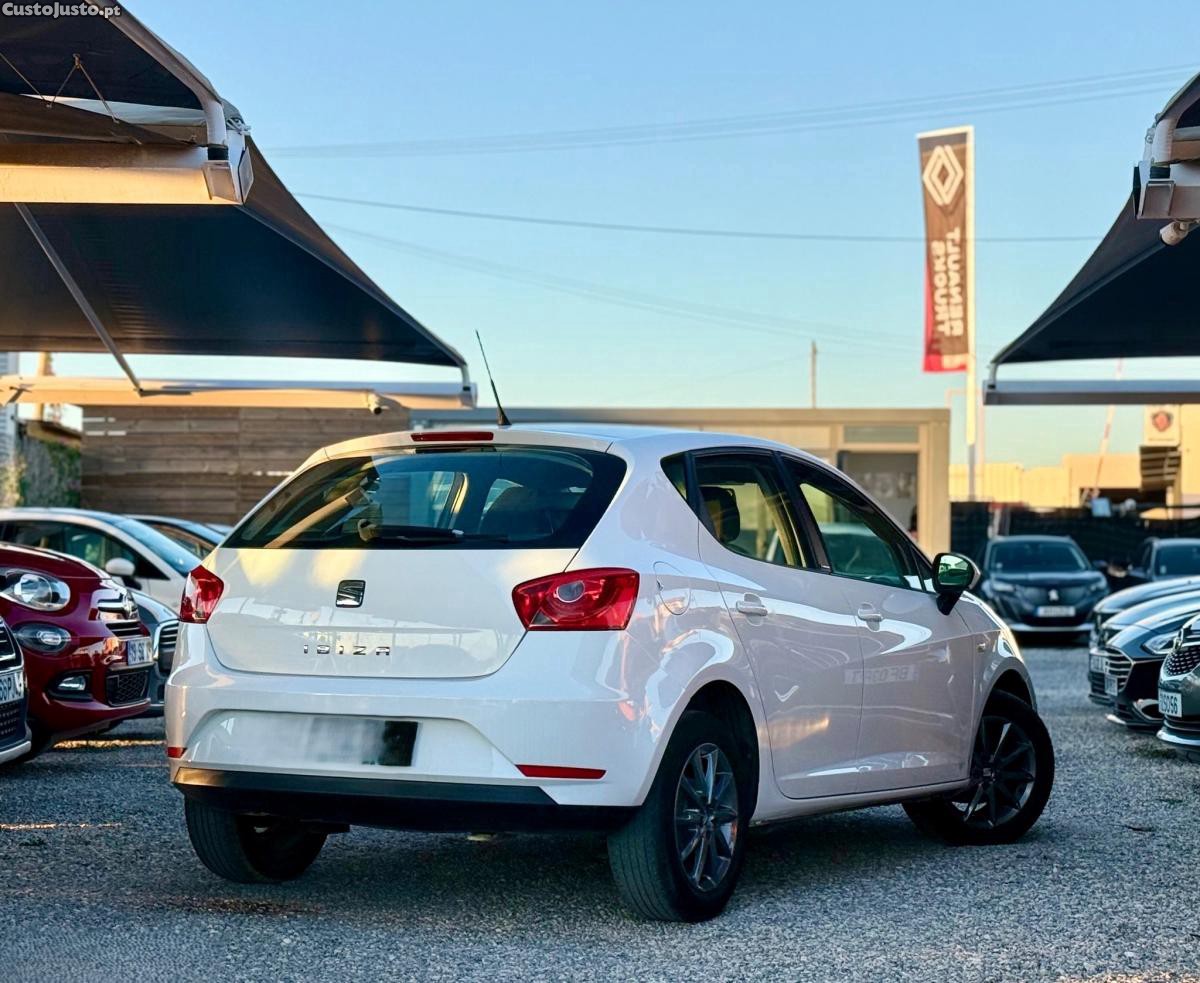 Seat Ibiza 1.2 12V Reference - 15 foto 4