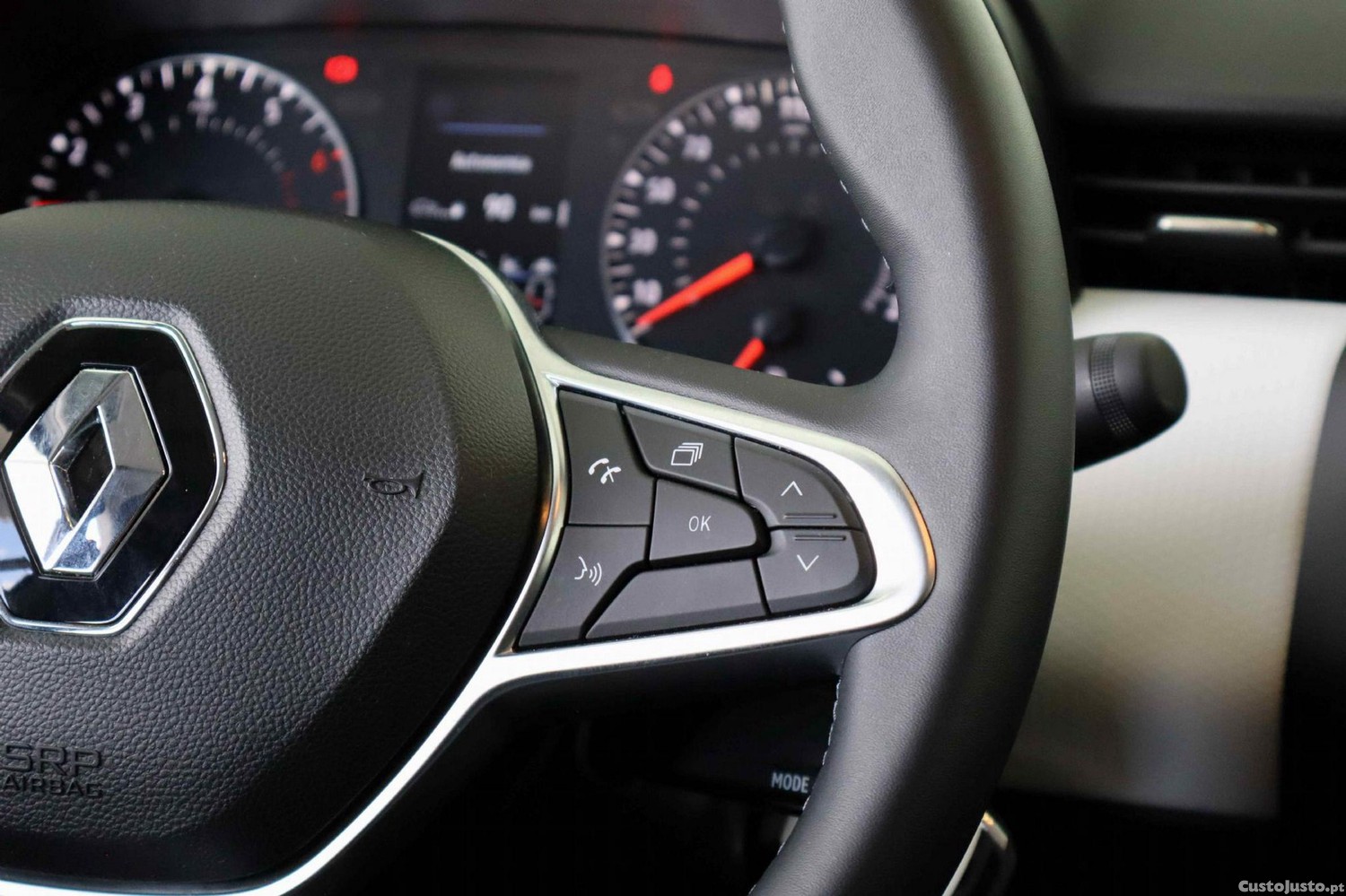 Renault Clio 1.0 TCe Evolution Bi-Fuel — fotografia 21