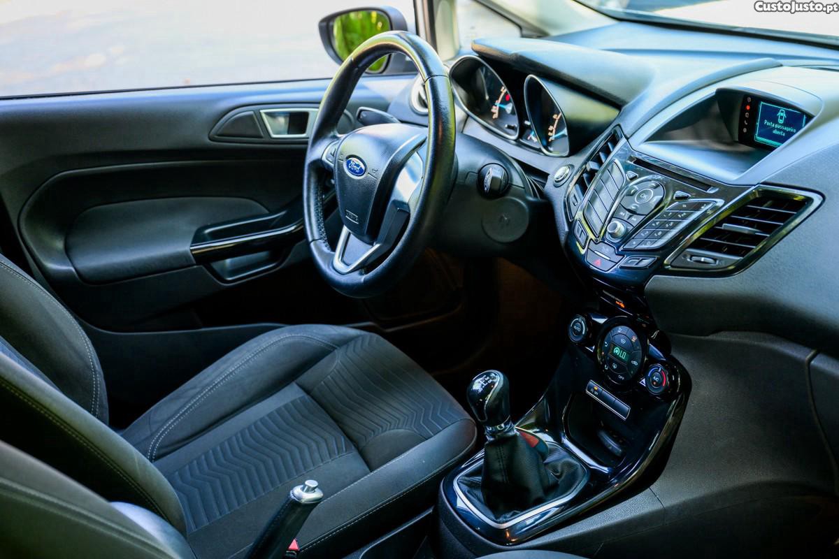 Ford Fiesta 1.0 Ti-VCT Titanium — fotografia 7