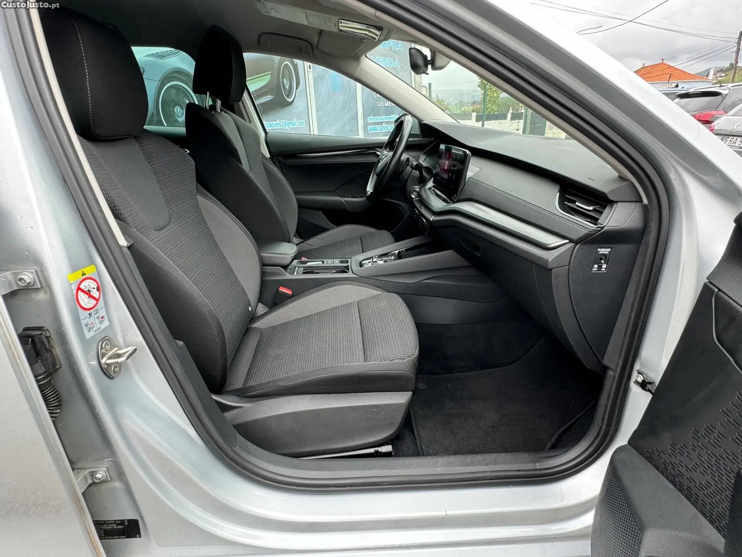 Skoda Octavia 2.0 TDI Ambition DSG — fotografia 9